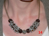 14 collier marron